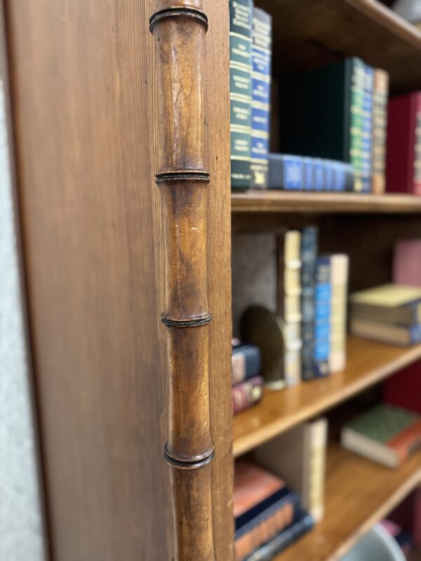 Faux bamboo vintage bookcase with open shelving - Image 3