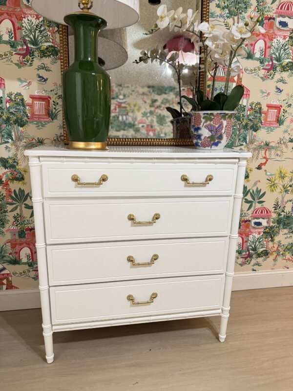 VINTAGE tall boy 4 drawer chest dresser lacquered in simply white! - Image 5