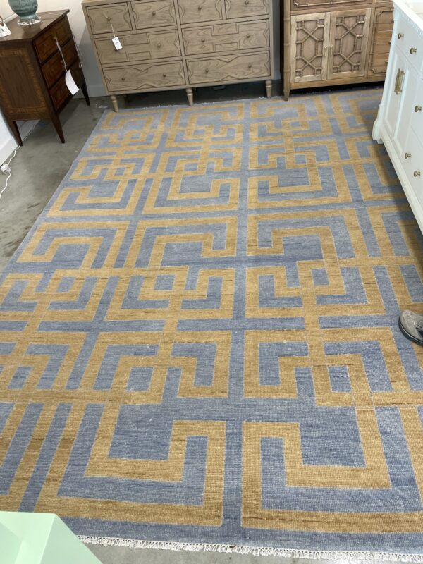 9 x12 Turkish oushack rug! love - Image 3