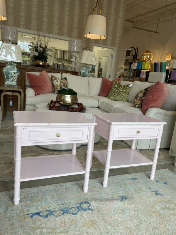 Set of light pink lacquered night stands BM color peppermint - Image 3