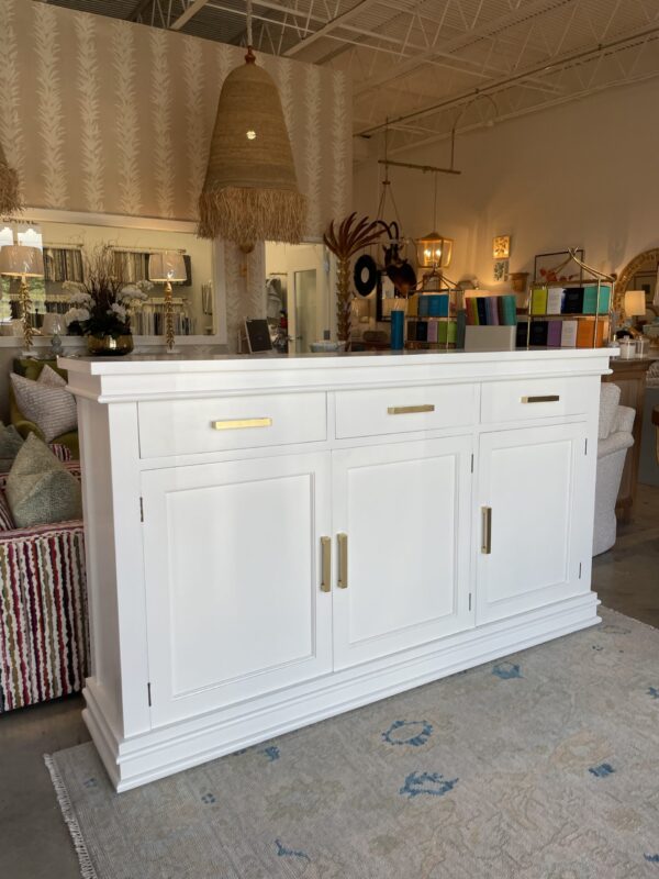 Williamson 3 door sideboard in white finish - Image 3