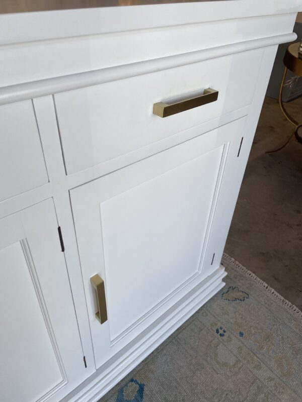 Williamson 3 door sideboard in white finish - Image 2