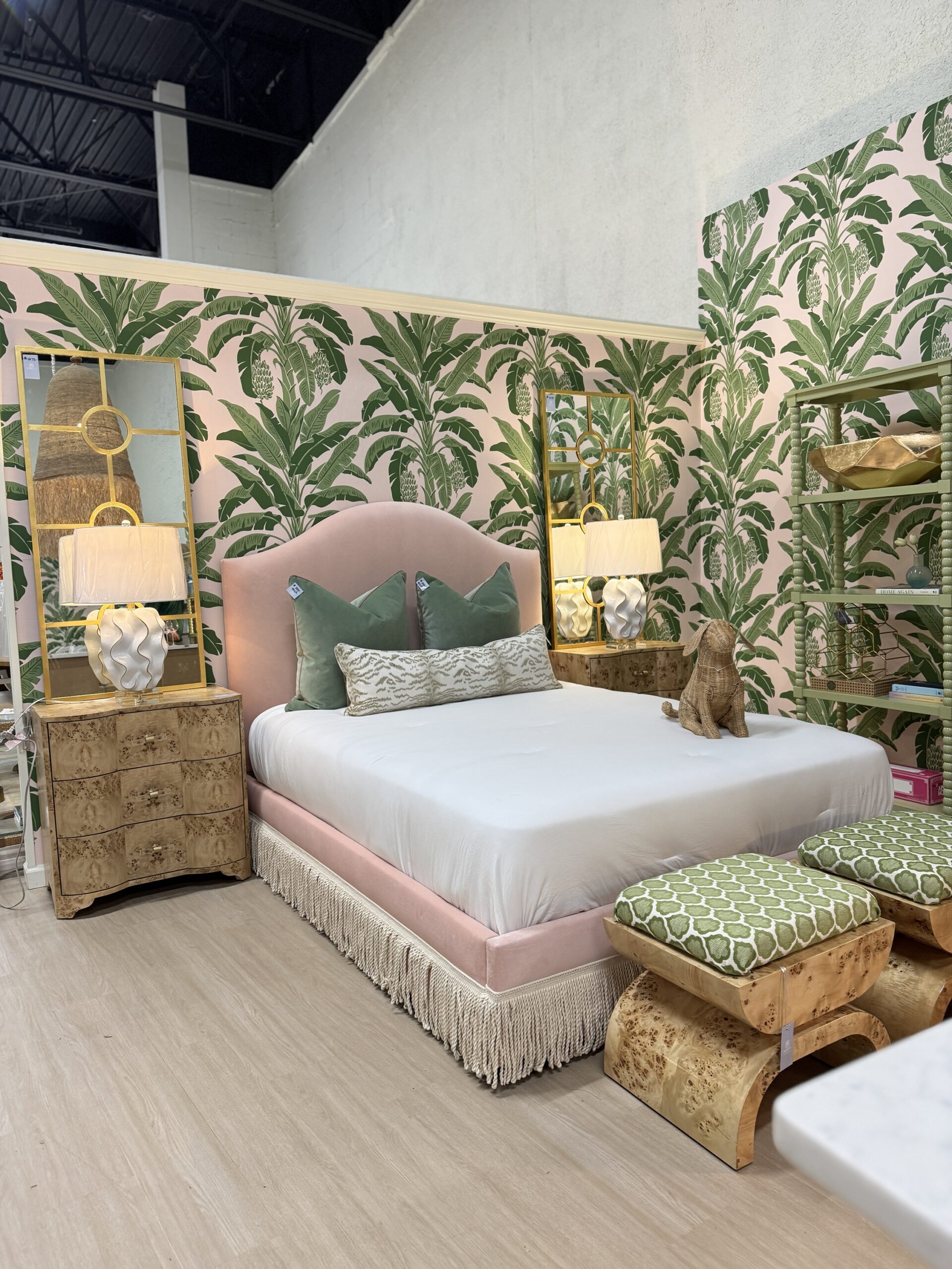 Queen performance blush, pink velvet bed with fringe skirt - Image 4