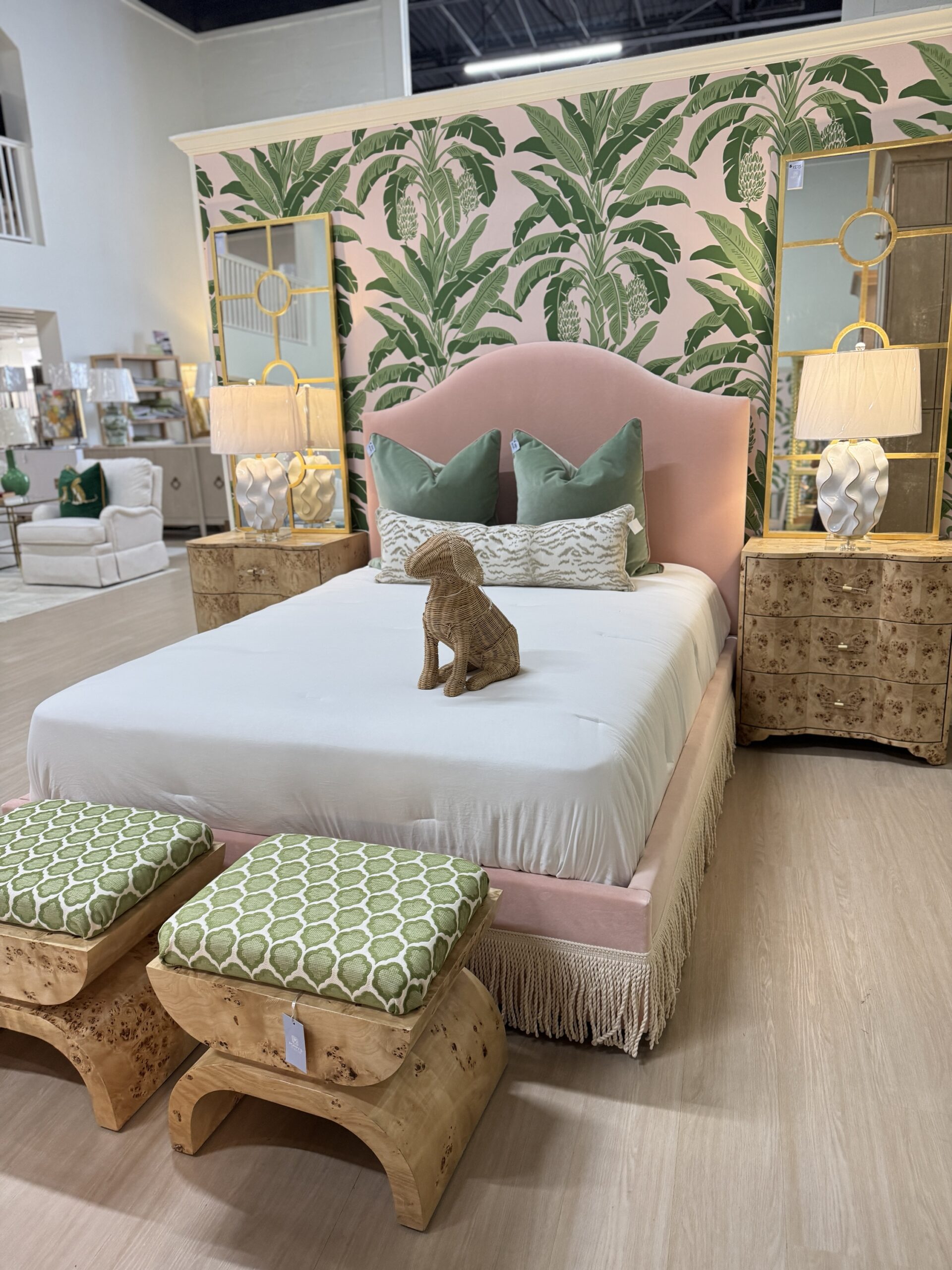 Queen performance blush, pink velvet bed with fringe skirt - Image 3