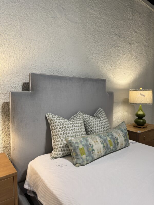 Fully upholstered queen Massoud bed! Fabric is soco sky blue & welted in white- cleaning code S - Image 4