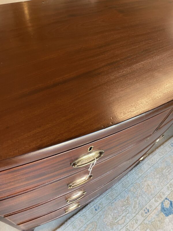 English Bow Front Chest in Mahogany with inlay banding/ Original Hardware - Image 5