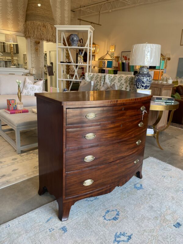 American Federal Bow Front Chest in Mahogany - Image 2