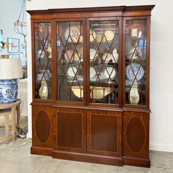 Vintage Baker Charleston Historic Breakfront Lighted China Cabinet - Image 7