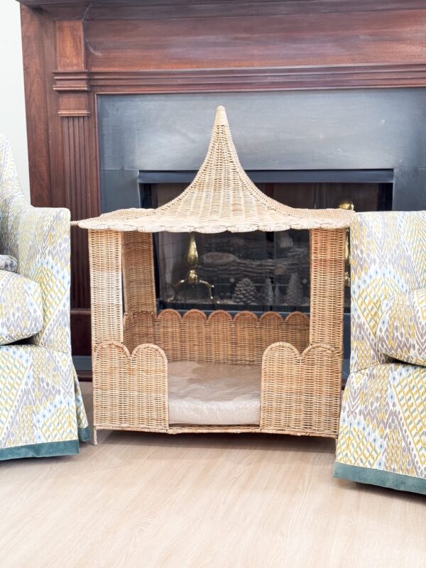 Scalloped Rattan Pagoda Dog Bed - Image 3