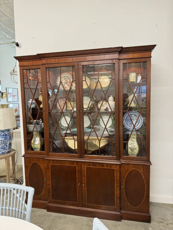 Vintage Baker Charleston Historic Breakfront Lighted China Cabinet - Image 8