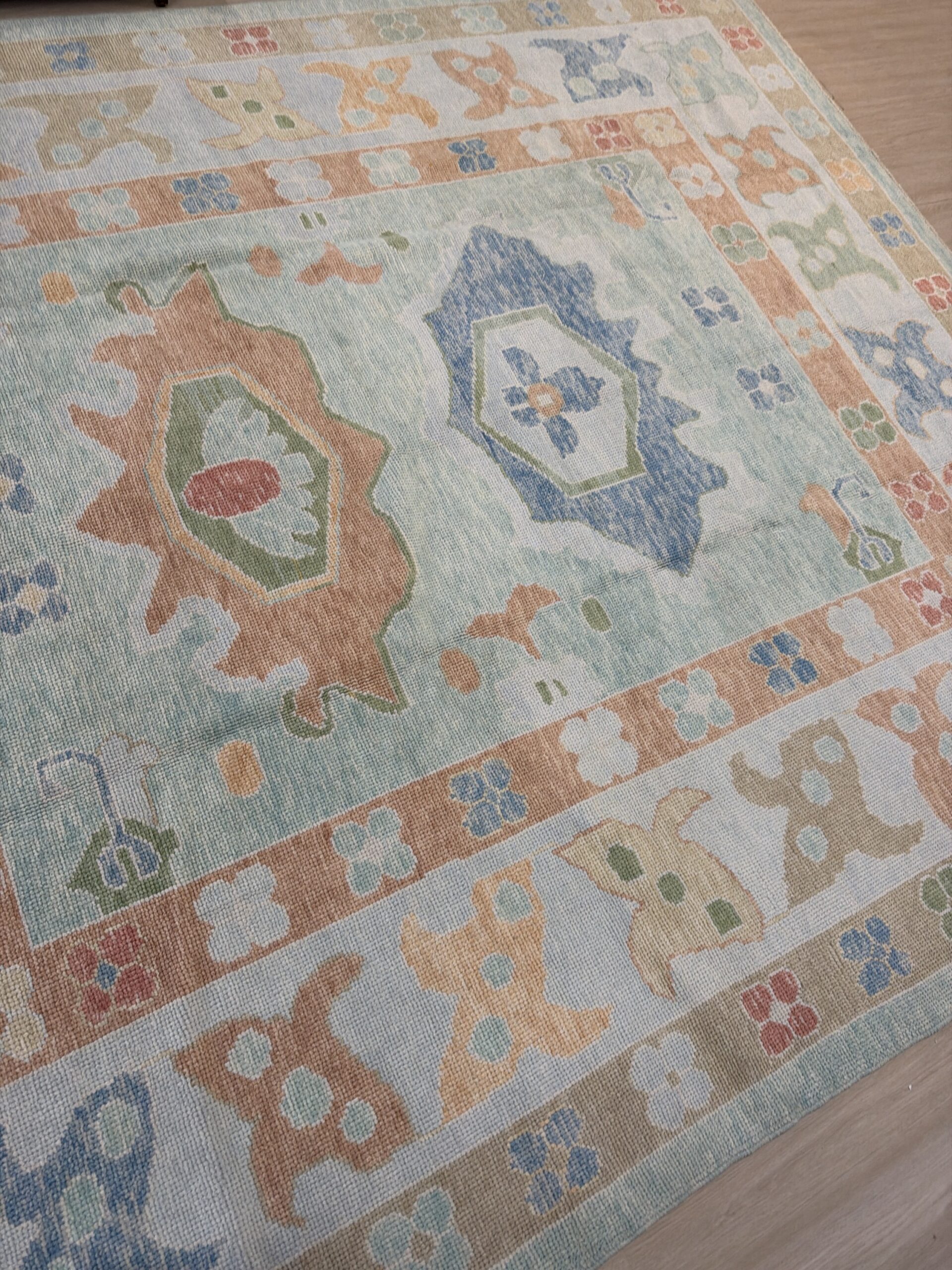 8 x 10 Turkish knot oushack rug - Image 2