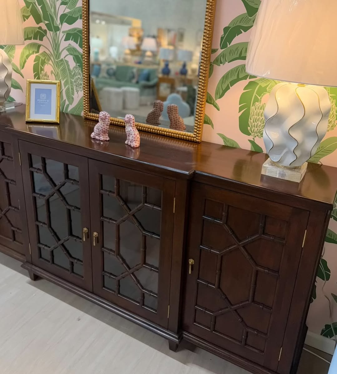 Grosvenor Glass Front & Fuax Bamboo Sideboard | brown Finish - Image 3