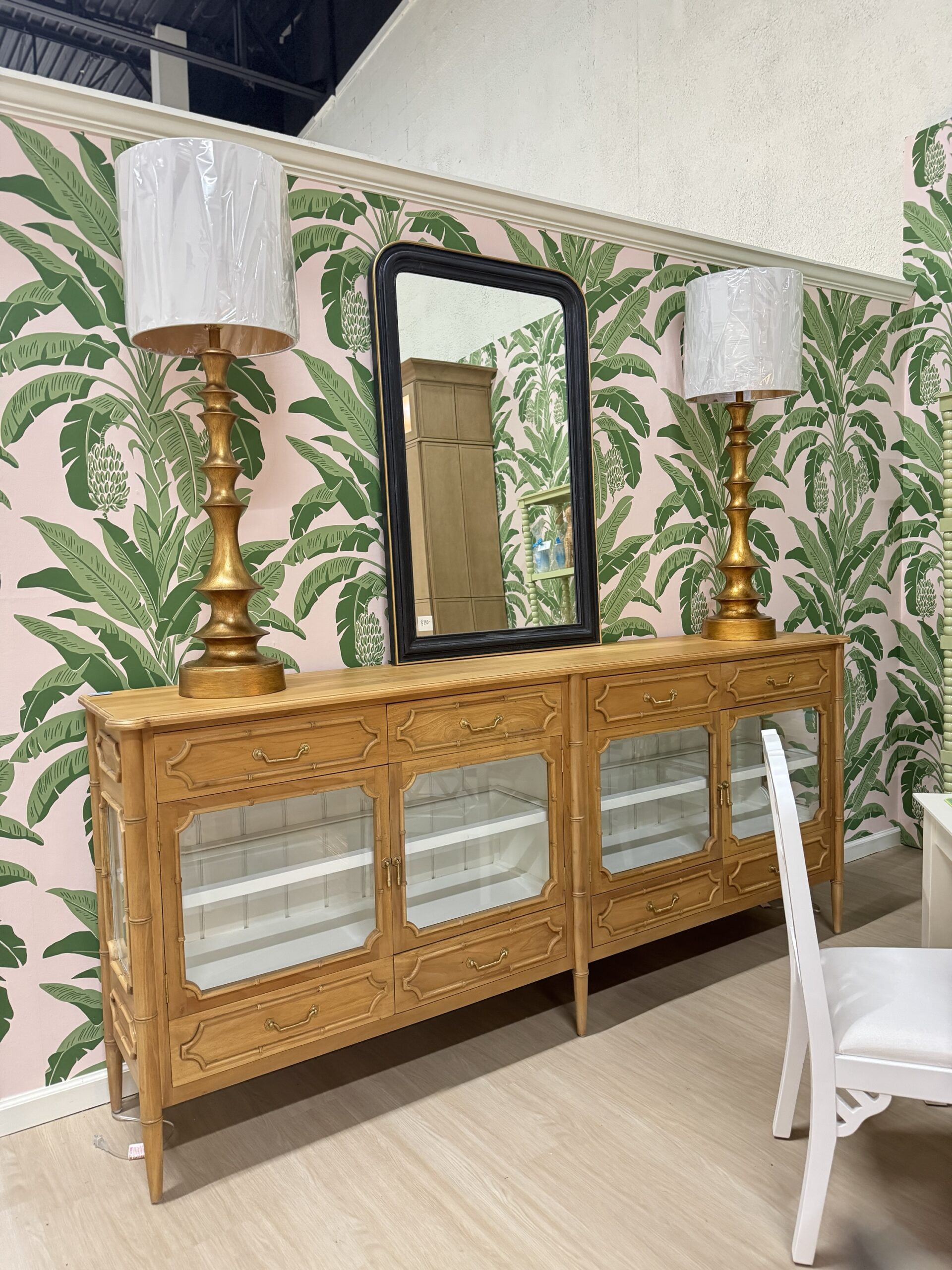 Grosvenor Glass Front Sideboard | driftwood - Image 9