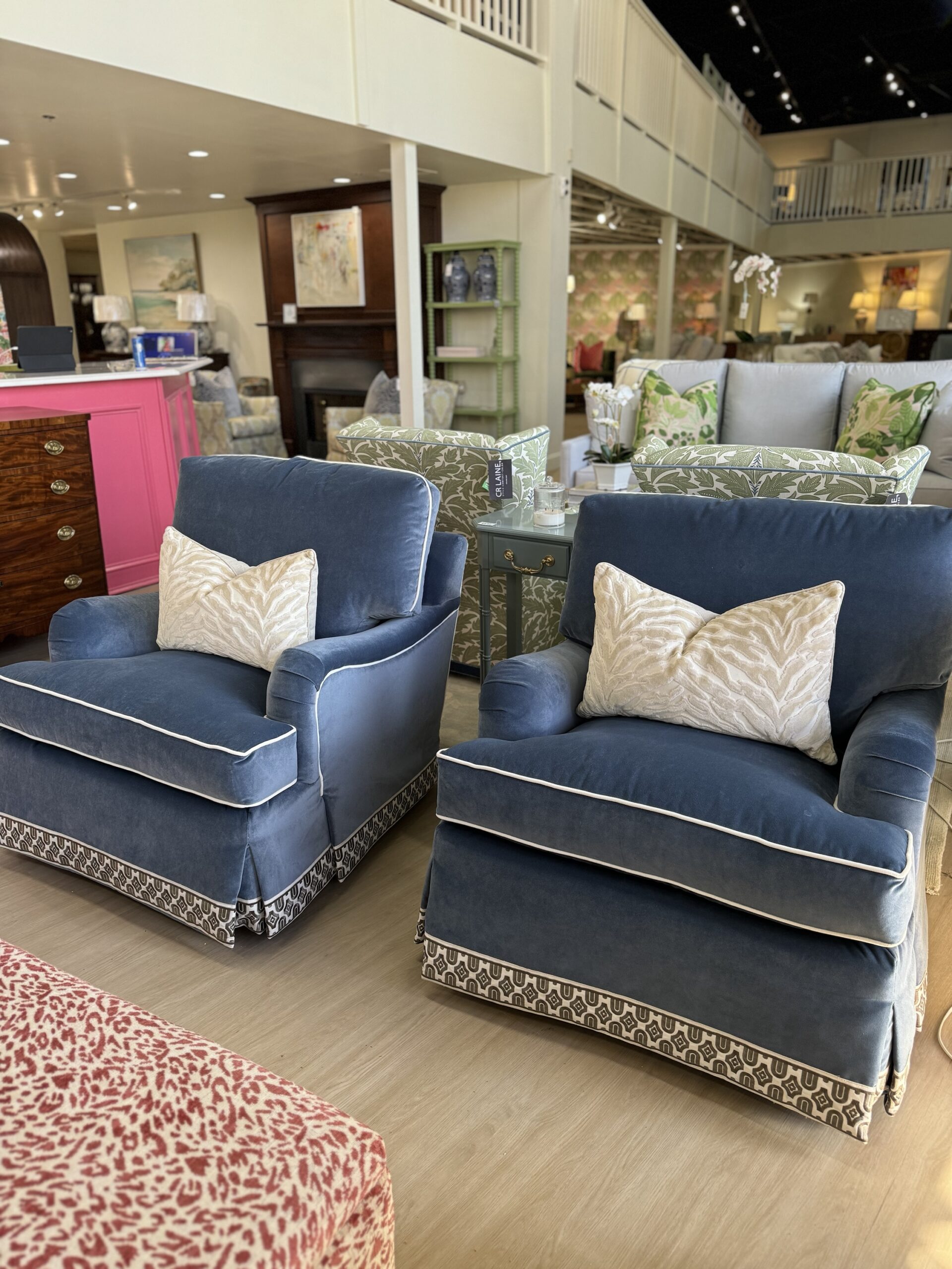 How to Refinish Wooden Dining Chairs: A Step-by-Step Guide ... - Homedit - Banks Residence Better Chair Finishes