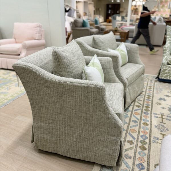 KINCAID SET OF Green swivel and rocker chairs!! Covered in a green performance fabric - Image 3