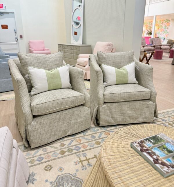 KINCAID SET OF Green swivel and rocker chairs!! Covered in a green performance fabric