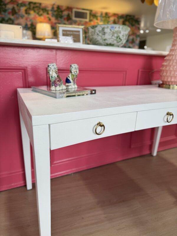 Light with white linen wrapped desk westminister 3 drawer - Image 4