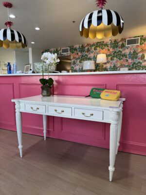 Vintage 3 drawer white lacquered desk!!