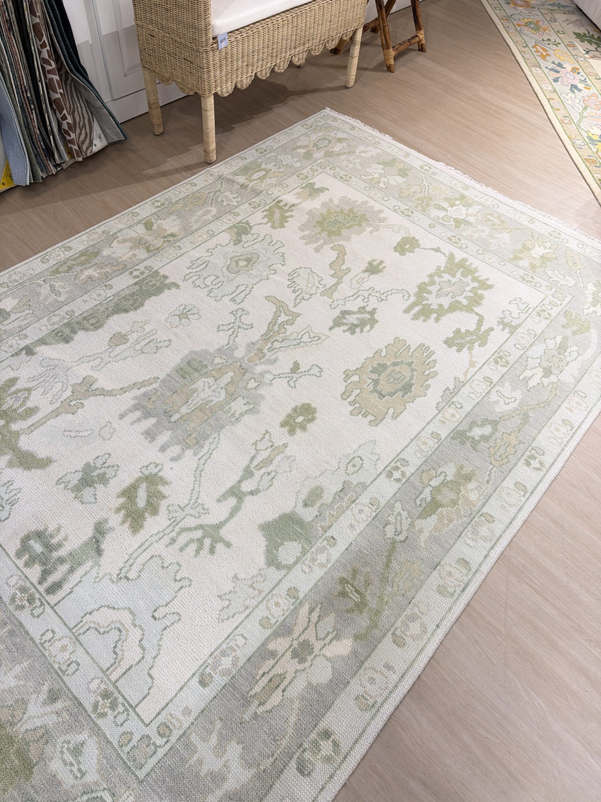 6x9 Turkish oushack rug