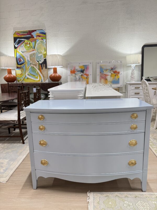 Vintage Dixie bowfront chest lacquered in baby blue sherwin-Williams take five - Image 6