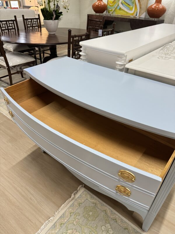 Vintage Dixie bowfront chest lacquered in baby blue sherwin-Williams take five - Image 4
