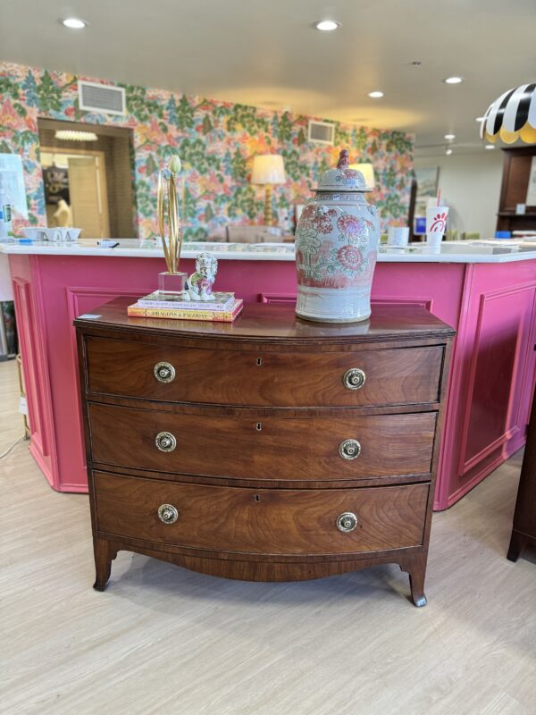 VINTAGE American bowfront chest in mahogany wood  1800-1820 - Image 6