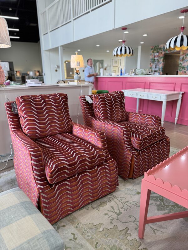CR Lane, Avery swivel chair set with an orange under skirt fabric is cleaning code S / formation sunset ! - Image 2