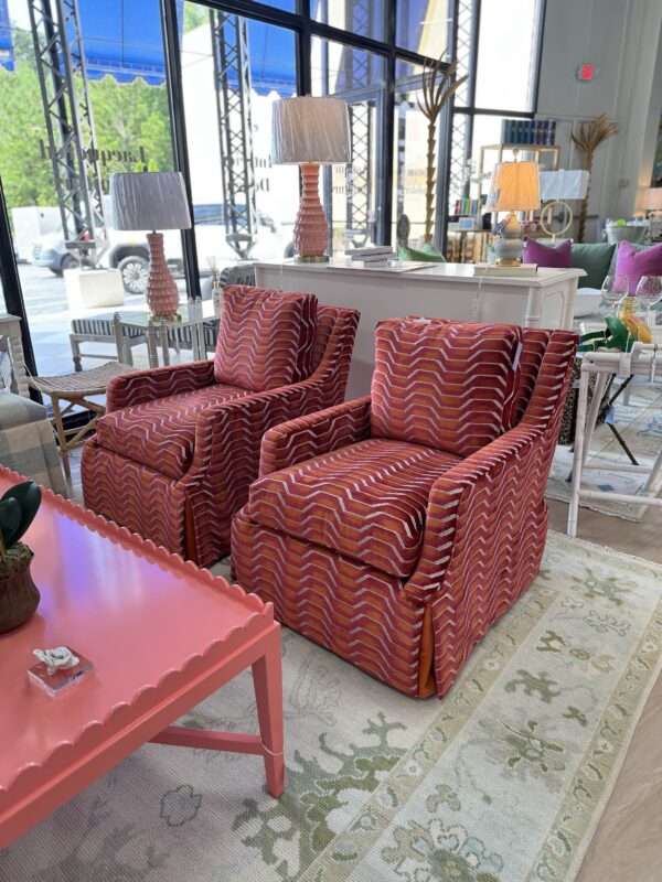 CR Lane, Avery swivel chair set with an orange under skirt fabric is cleaning code S / formation sunset !