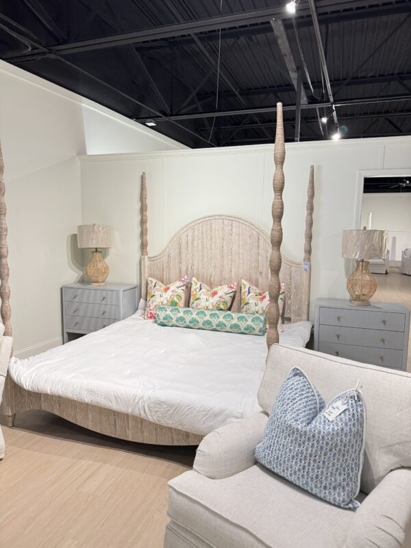 Jetty driftwood rattan poster bed KING - Image 5