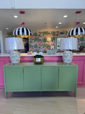 4 door media cabinet lacquered in SW DILL!!