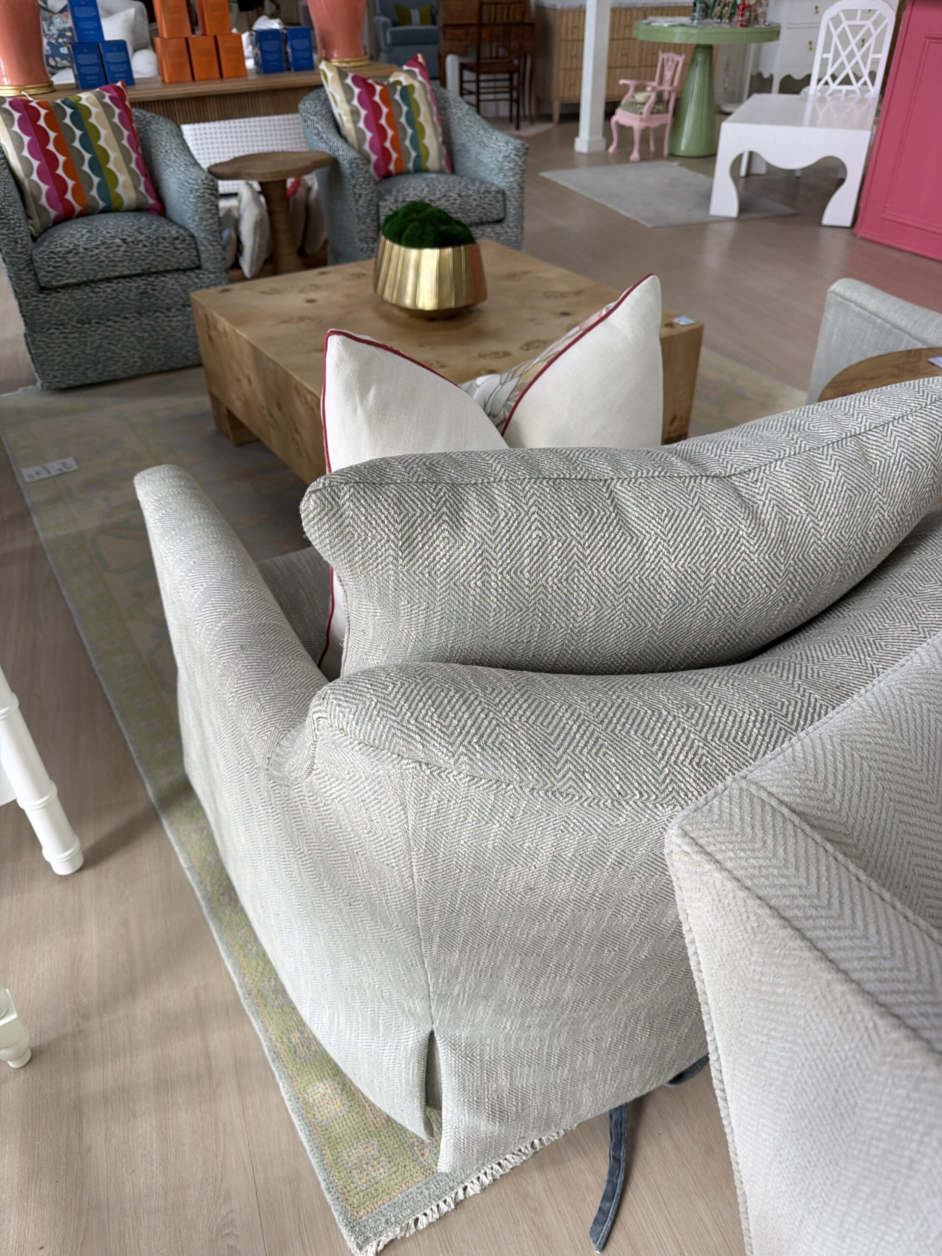 Wesley hall Guilford Swivel Glider Chair Set greenhouse, fabric cleaning code S - Image 3