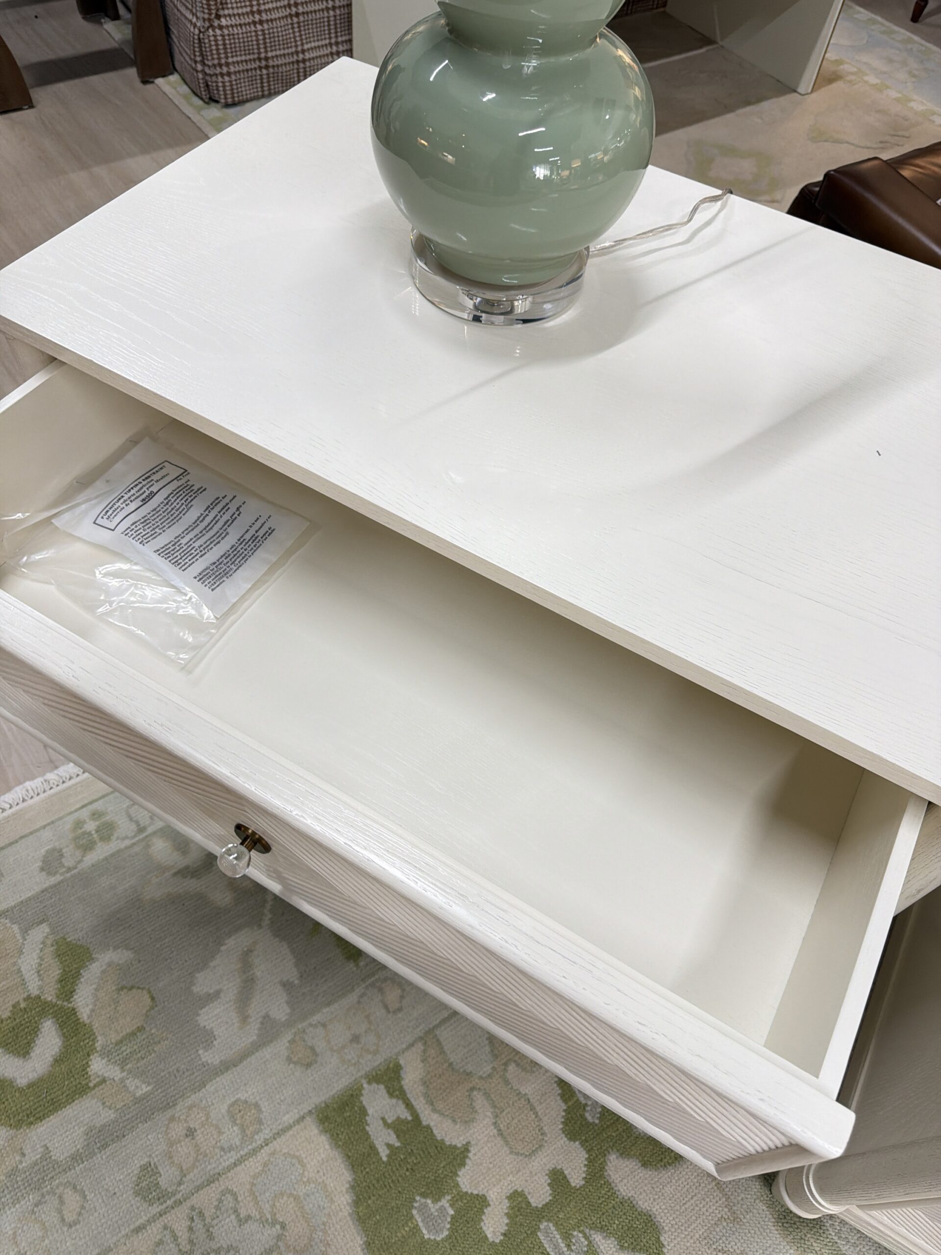 Villa & House Felicity 3-Drawer End Table set - Image 3