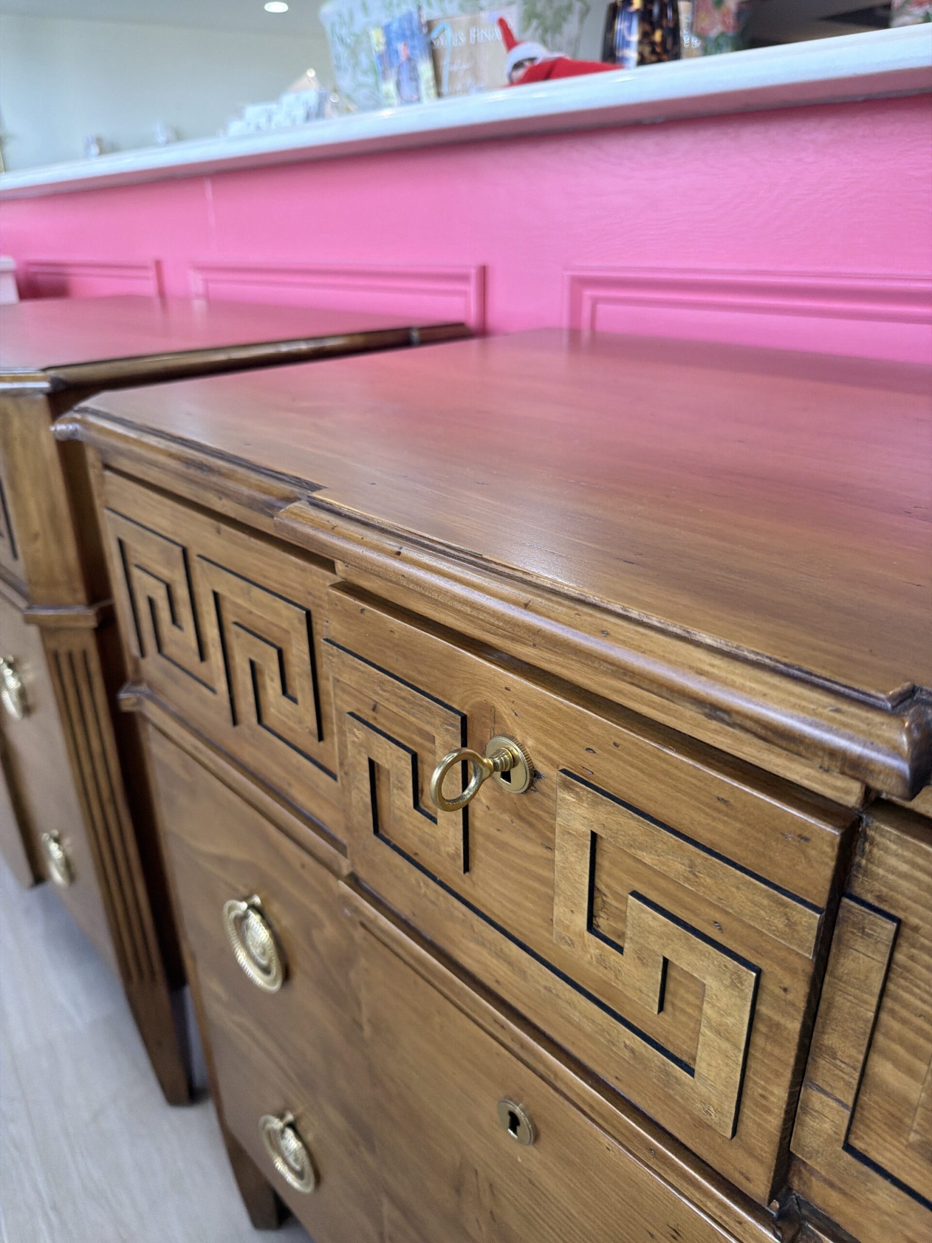 Roma Greek key chest set in antique pine finish! - Image 8
