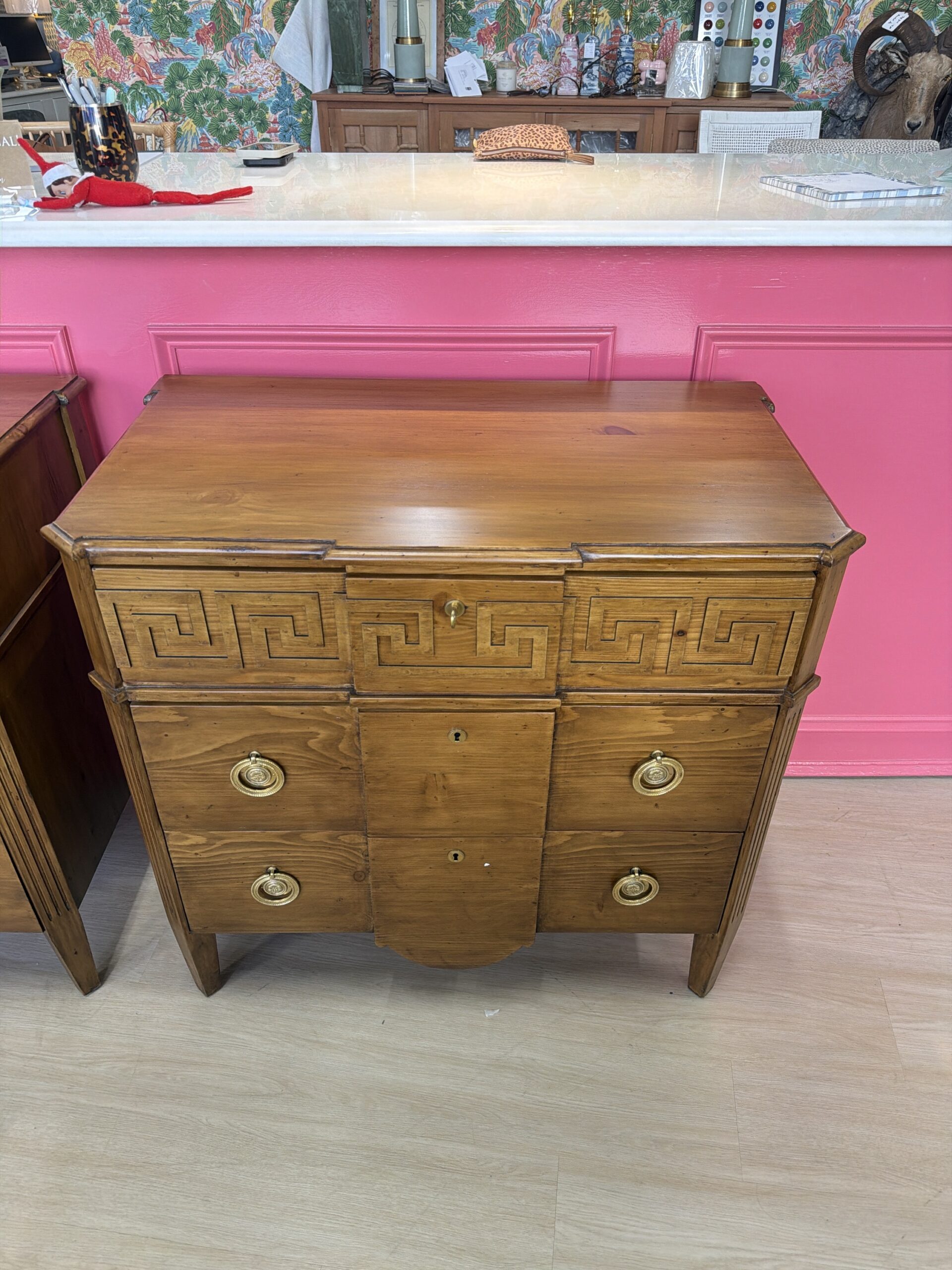 Roma Greek key chest set in antique pine finish! - Image 9