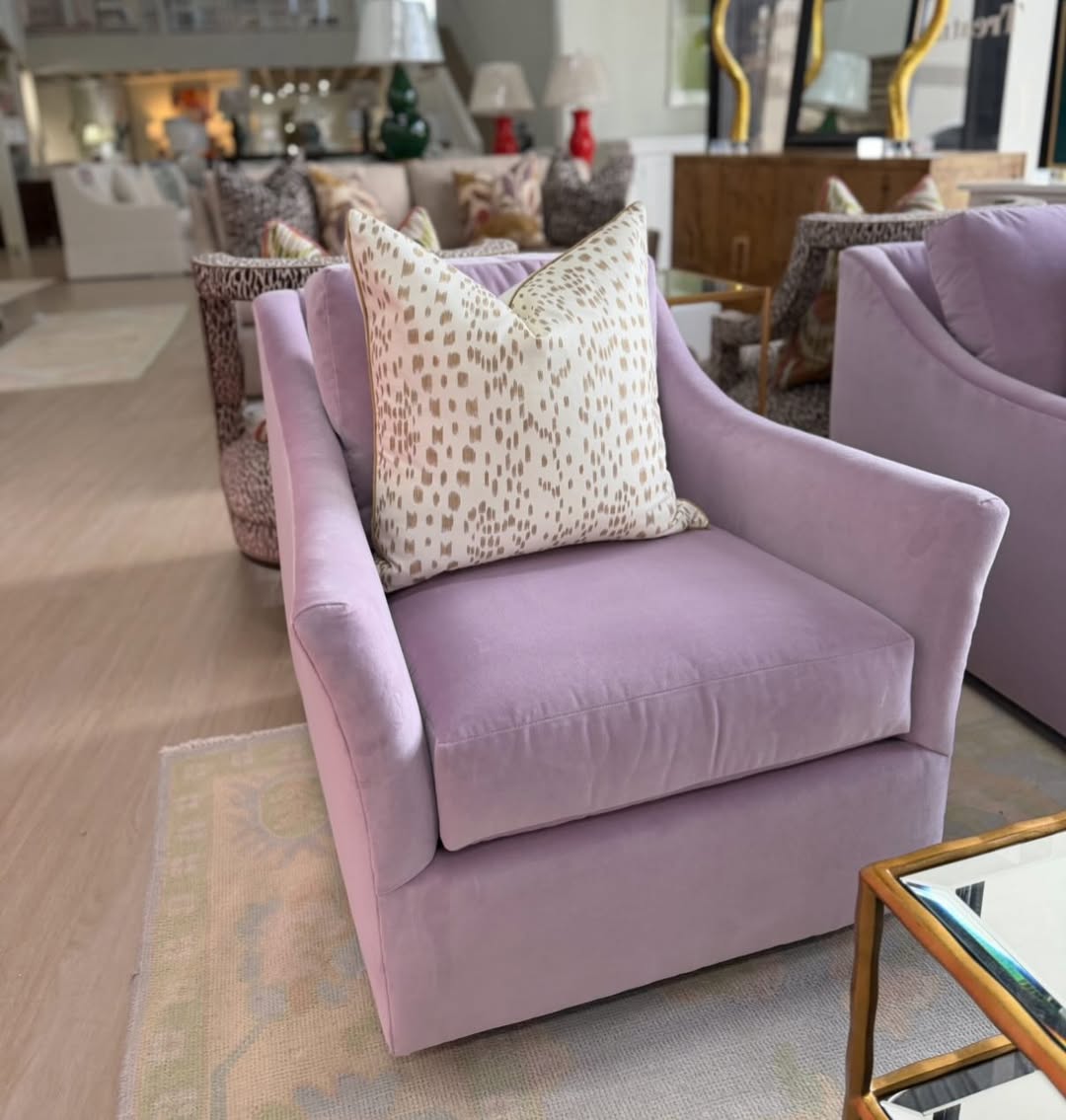 Set of Massoud Amelia swivel chairs covered in performance velvet banks wisteria - Image 3