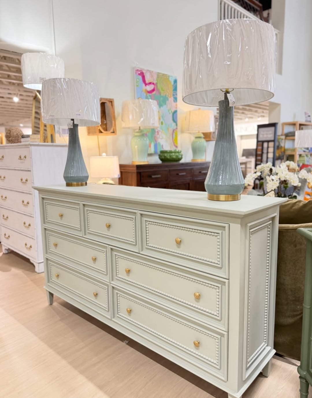 Vienna blue 7 drawer dresser with gold hardware - Image 7