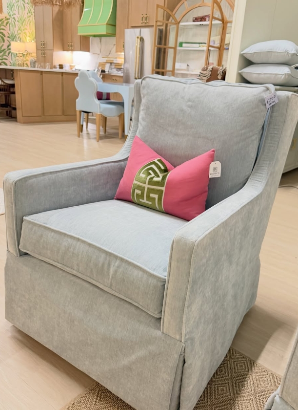 Lindi swivel rock chair set covered in performance fabric Ledgends sky!! - Image 2
