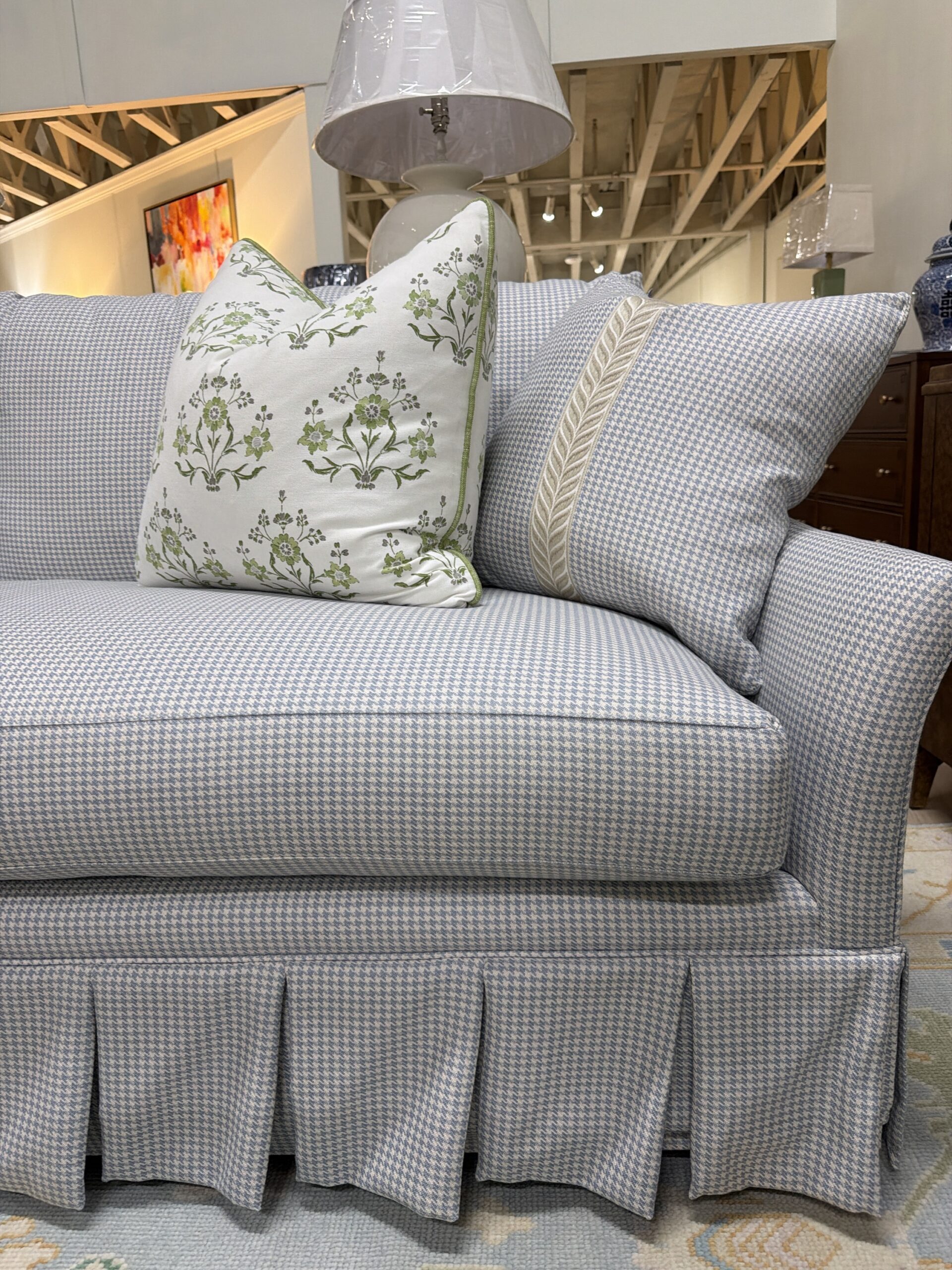 Wesley hall Cassion sofa covered in houndstooth mist! This sofa is spot clean! - Image 5
