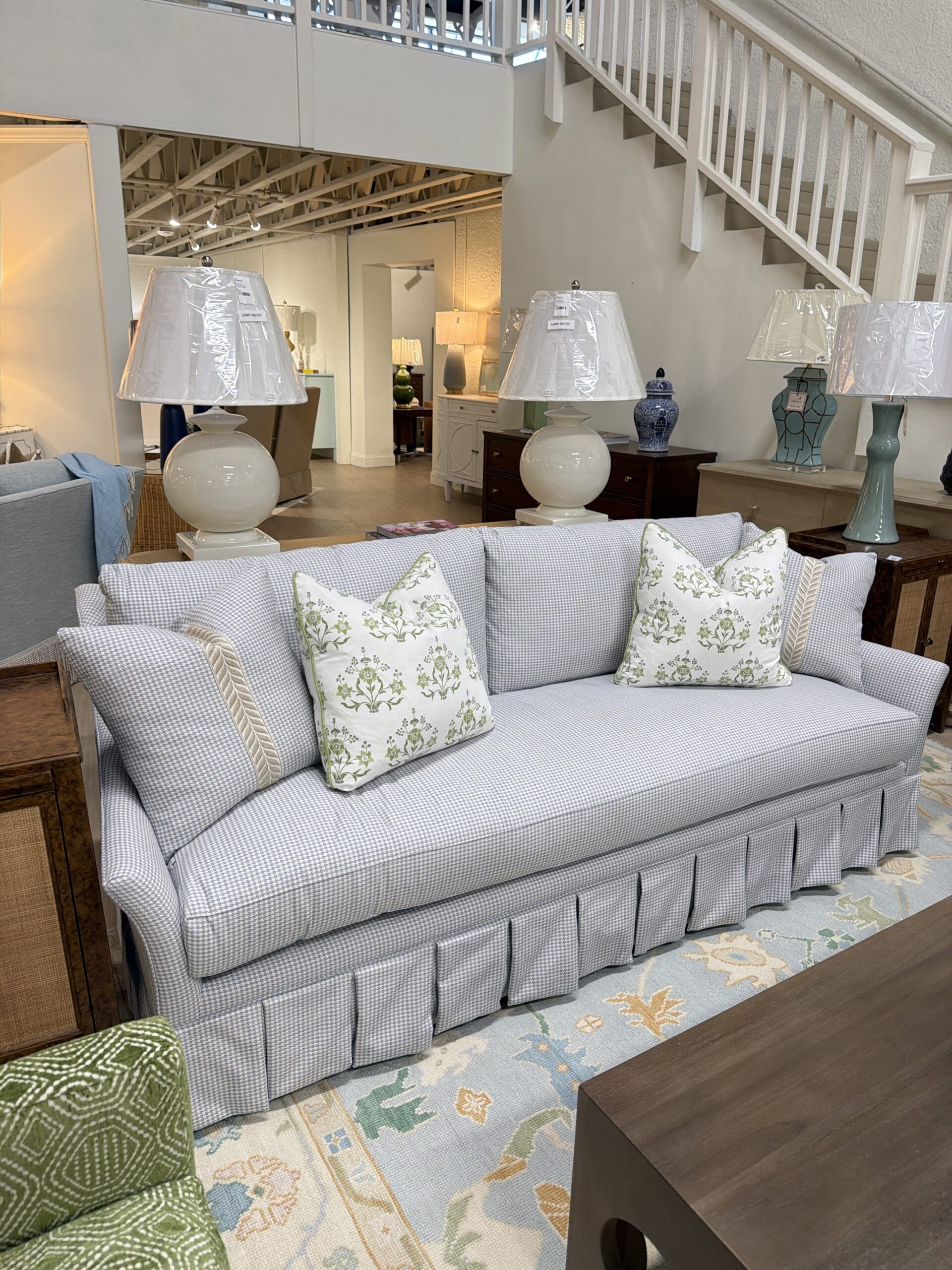 Wesley hall Cassion sofa covered in houndstooth mist! This sofa is spot clean! - Image 6