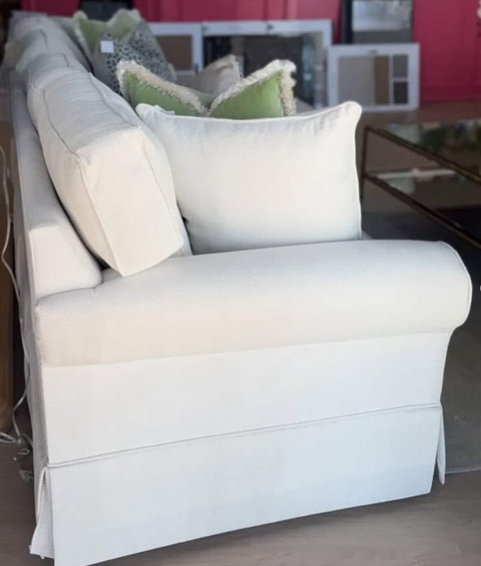 NEW | Rolled arm sofa with a chaise - Covered in inside out performance fabric justify salt - Image 3